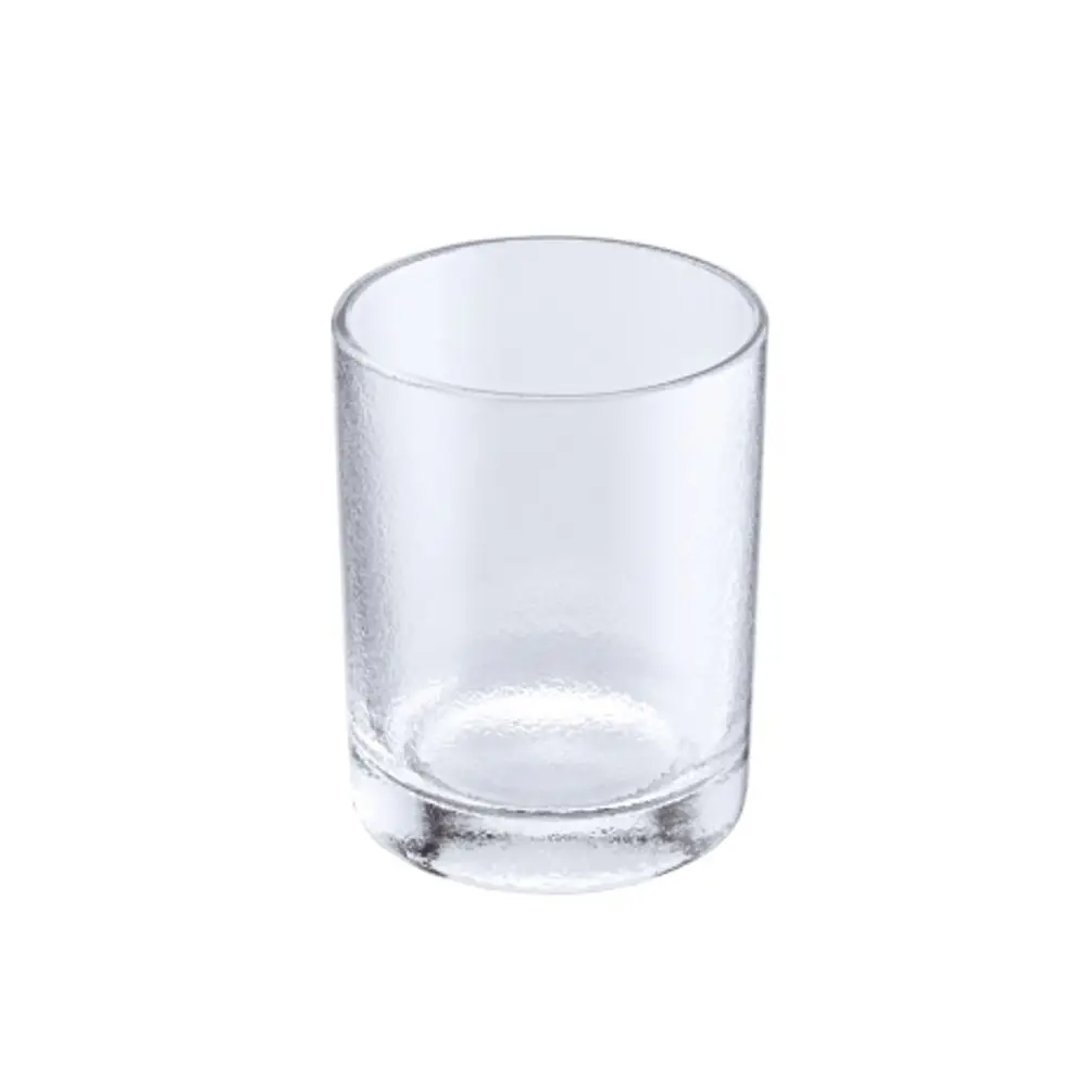 Transparenter Glasbecher mit flacher Basis, geeignet für den Einsatz im Haushalt. Produkt von Hansgrohe.